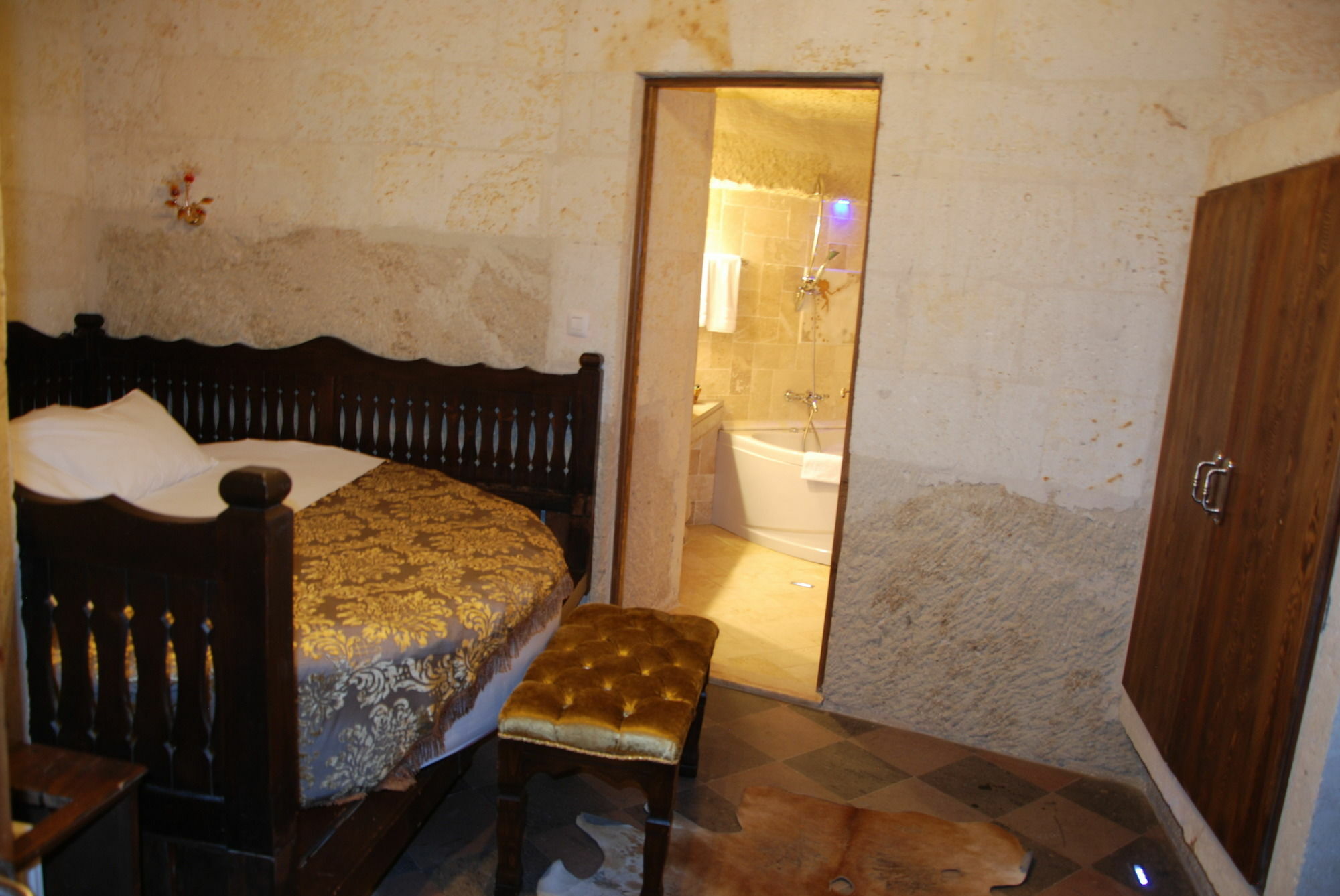 Cappadocia Perimasali Cave Hotel Юргюп Екстериор снимка